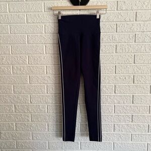 Aritzia - TNA Pants
